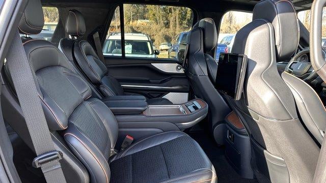 2025 Lincoln Navigator Black Label