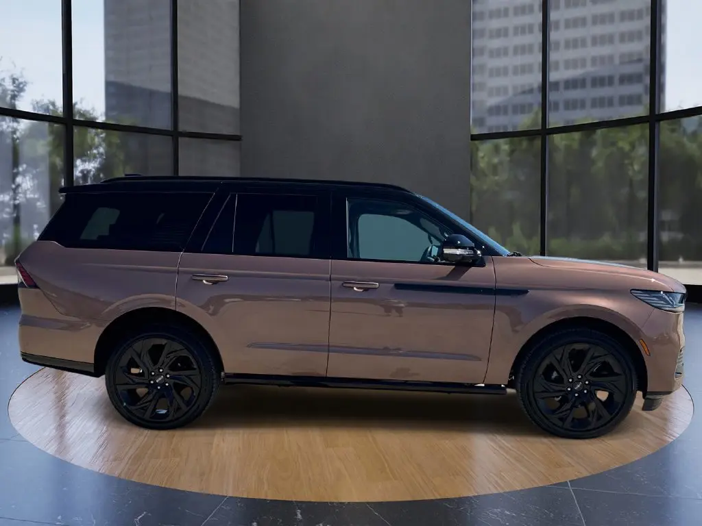 2026 Lincoln Navigator - $132,990