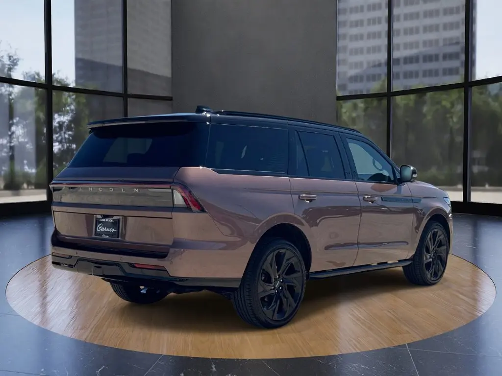 2026 Lincoln Navigator - $132,990