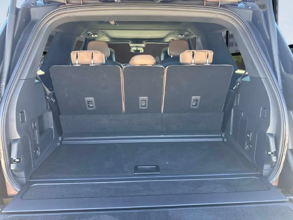 2026 Lincoln Navigator - $132,990