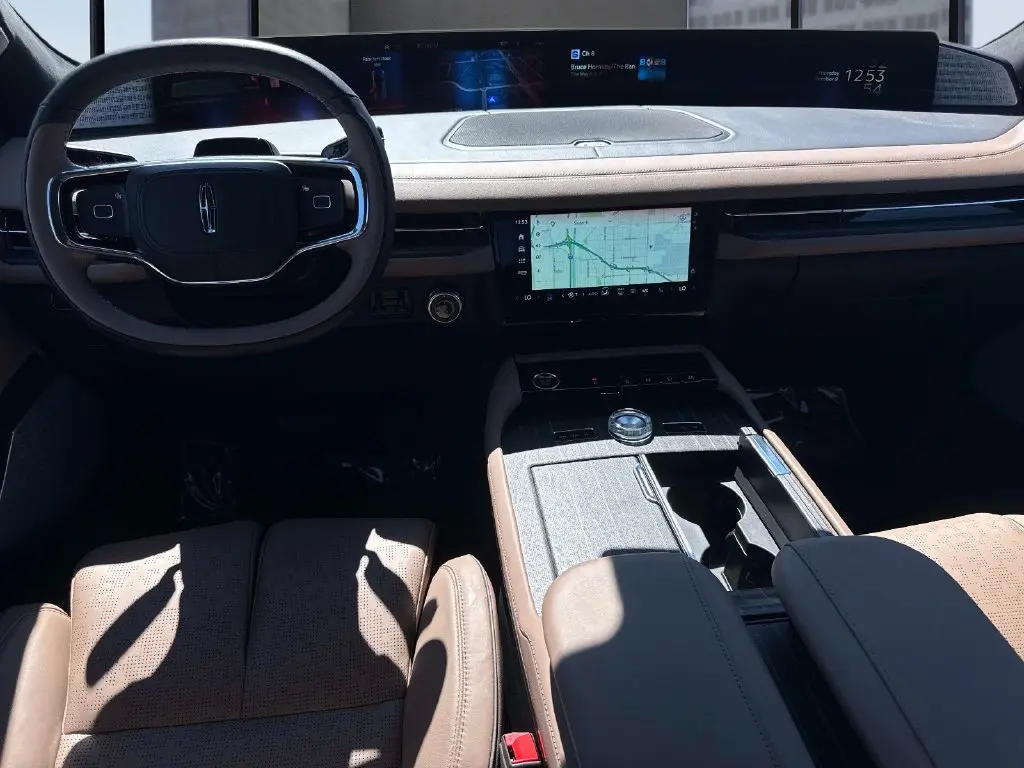 2026 Lincoln Navigator - $132,990