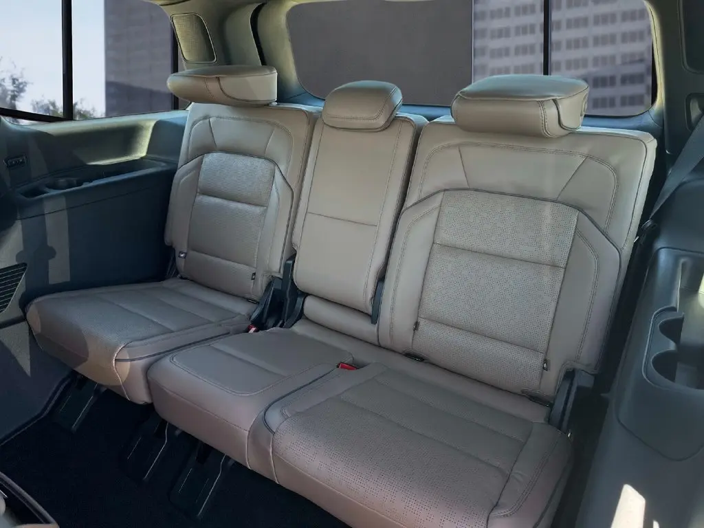2026 Lincoln Navigator - $132,990