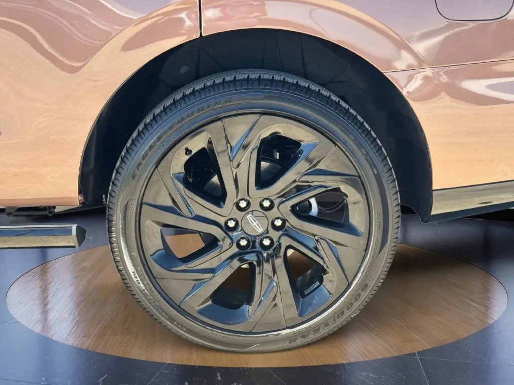 2026 Lincoln Navigator - $132,990