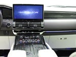 2023 Navigator Thumbnail 18