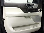 2023 Navigator Thumbnail 10