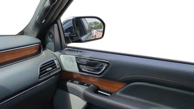 2023 Lincoln Navigator Black Label