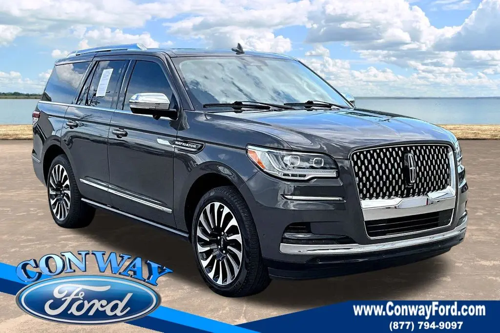 2023 Lincoln Navigator - $64,500