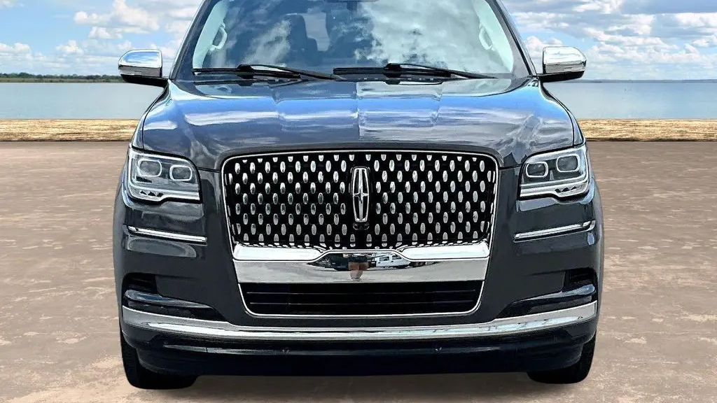 2023 Lincoln Navigator Black Label