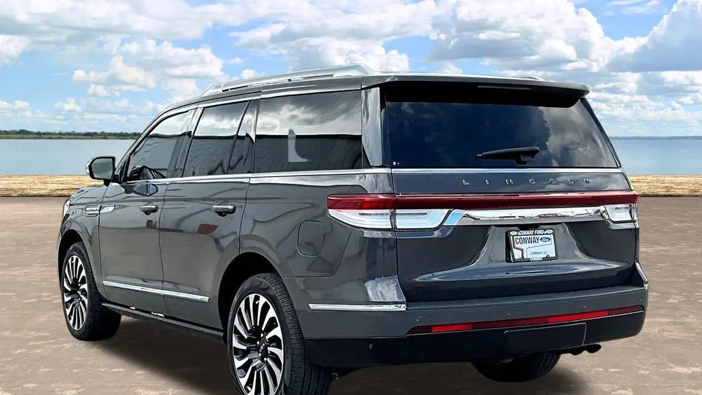 2023 Lincoln Navigator Black Label