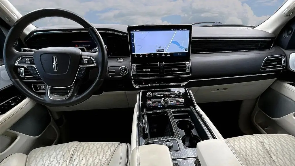 2023 Lincoln Navigator Black Label