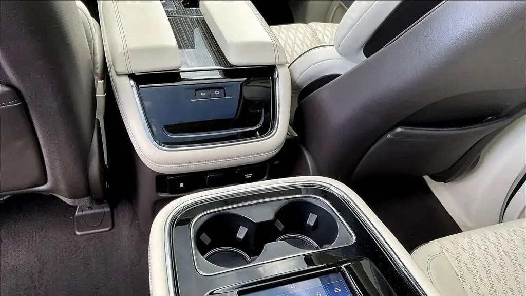 2023 Lincoln Navigator Black Label