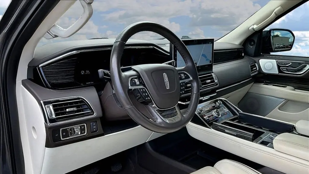 2023 Lincoln Navigator Black Label