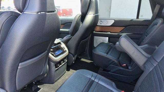 2024 Lincoln Navigator Black Label
