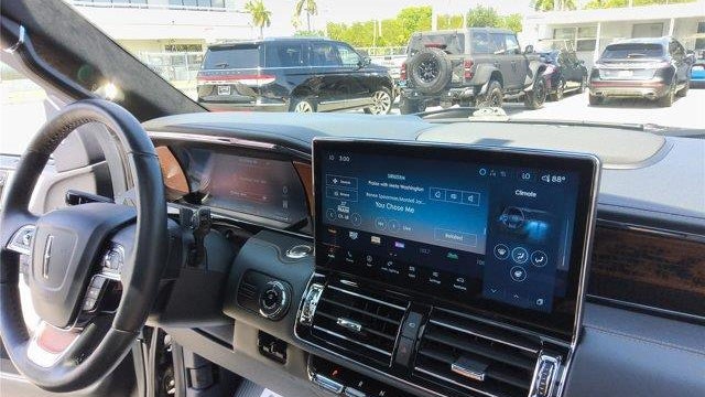 2024 Lincoln Navigator Black Label