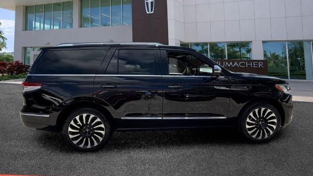 2024 Lincoln Navigator Black Label