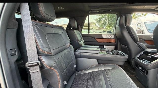 2024 Lincoln Navigator Black Label
