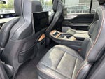 2025 Navigator Thumbnail 9