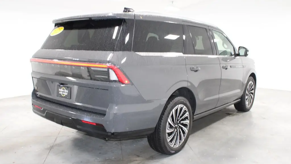 2025 Lincoln Navigator Black Label