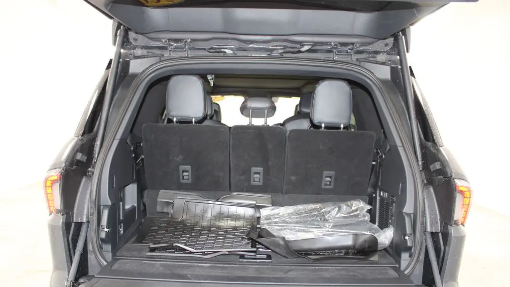 2025 Lincoln Navigator Black Label