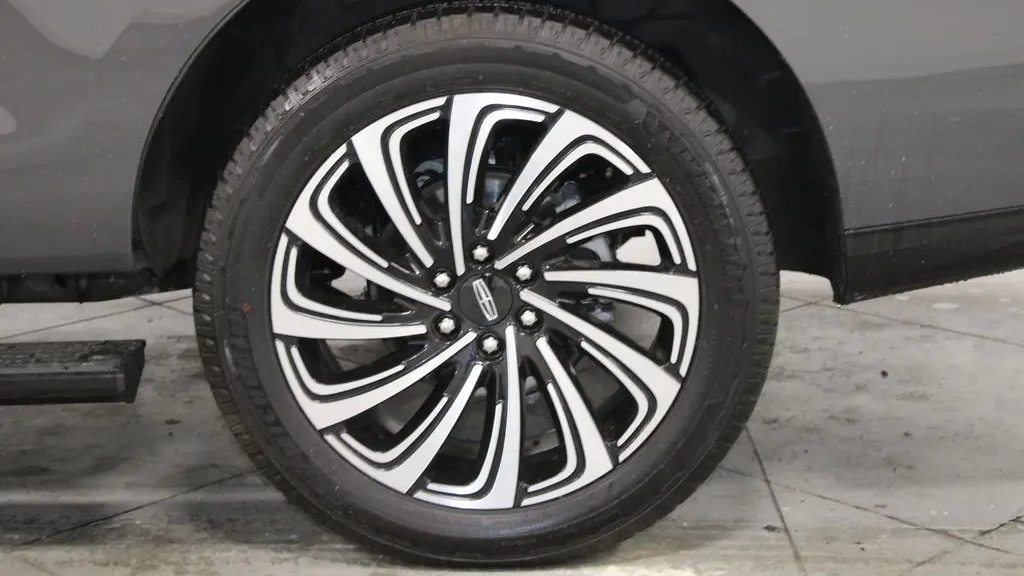 2025 Lincoln Navigator Black Label