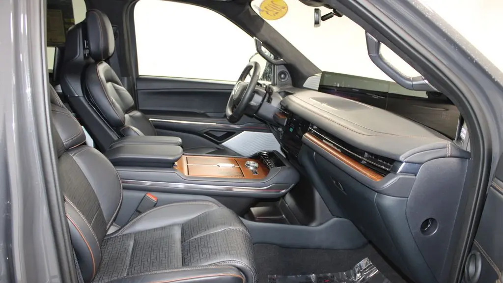 2025 Lincoln Navigator Black Label