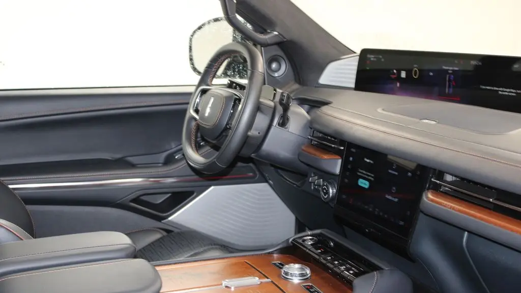 2025 Lincoln Navigator Black Label