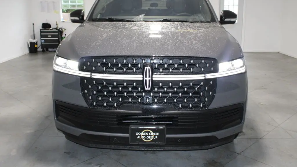 2025 Lincoln Navigator Black Label