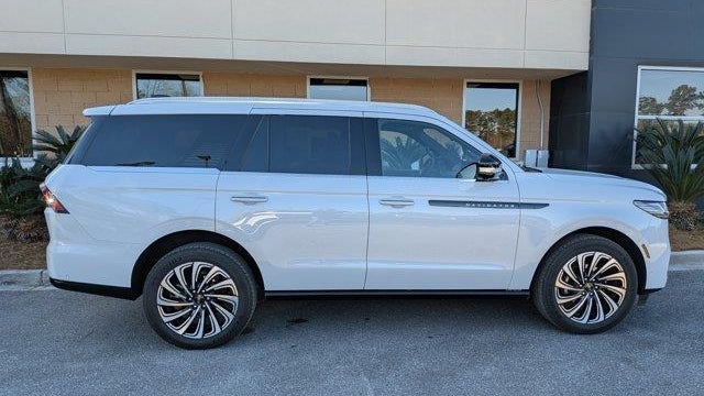 2025 Lincoln Navigator Black Label