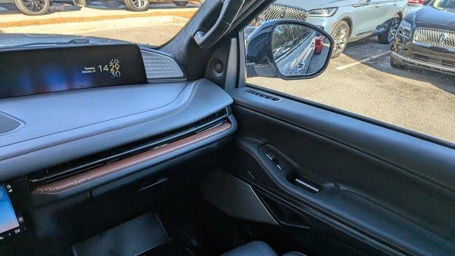 2025 Lincoln Navigator Black Label