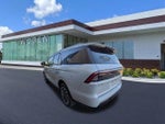 2025 Navigator Thumbnail 6