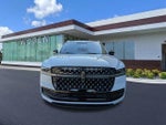 2025 Navigator Thumbnail 8
