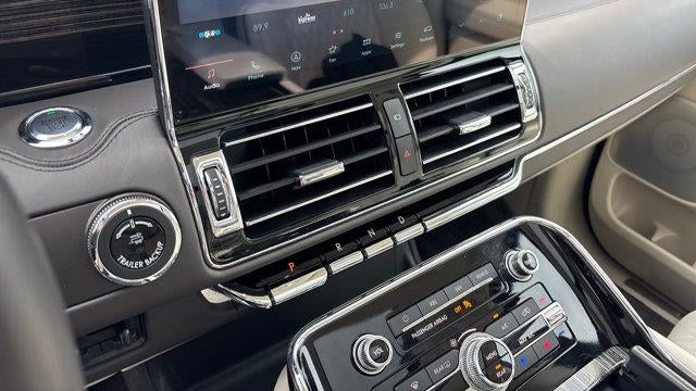 2023 Lincoln Navigator Black Label