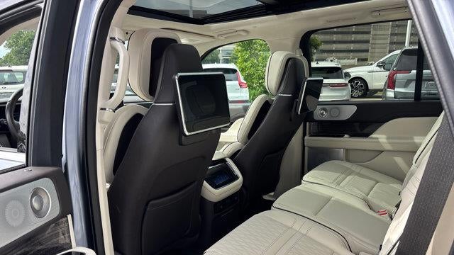 2023 Lincoln Navigator Black Label