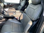 2023 Navigator Thumbnail 18