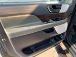 2023 Navigator Thumbnail 22