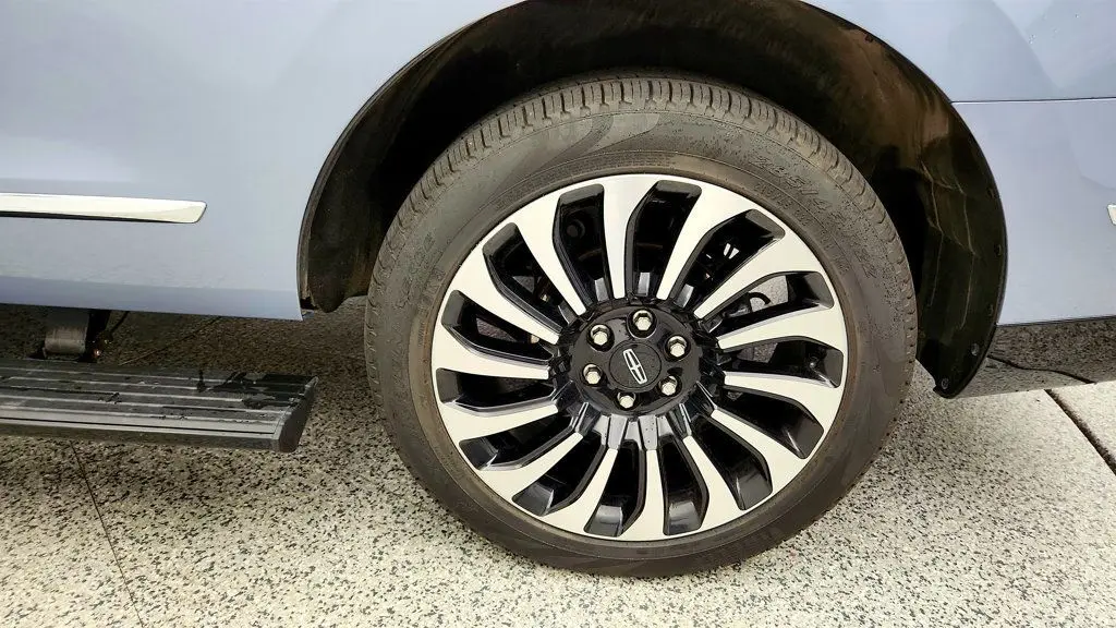 2024 Lincoln Navigator Black Label