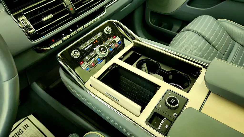 2024 Lincoln Navigator Black Label