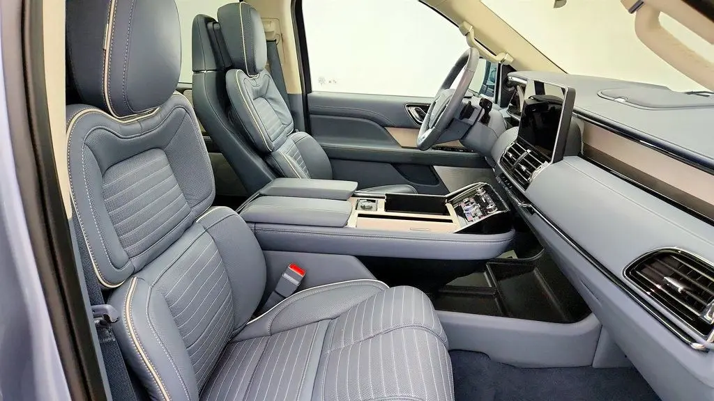 2024 Lincoln Navigator Black Label