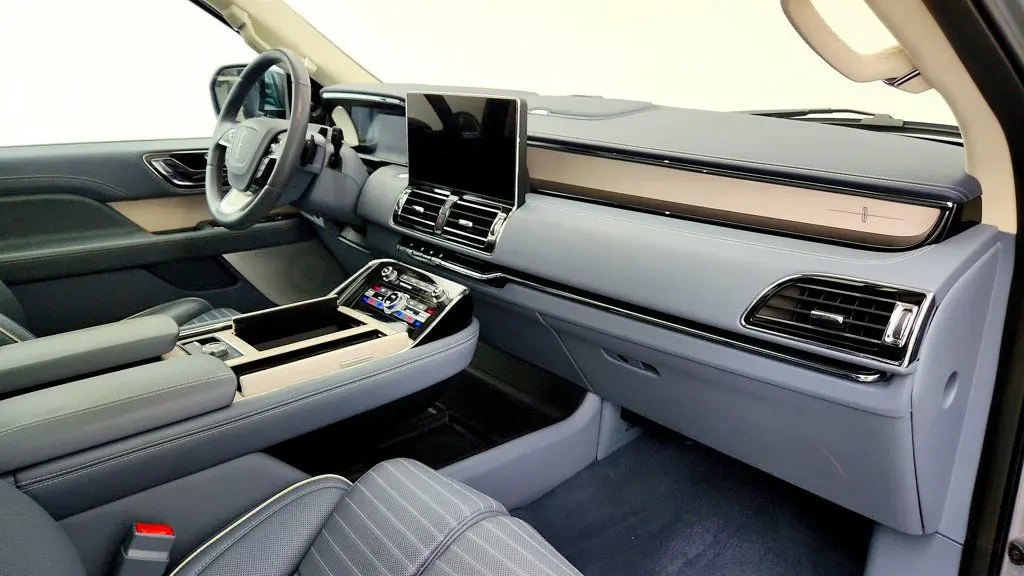 2024 Lincoln Navigator Black Label