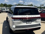2024 Navigator Thumbnail 4