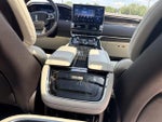 2024 Navigator Thumbnail 10