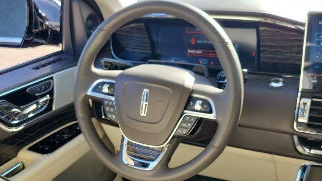 2024 Lincoln Navigator Black Label