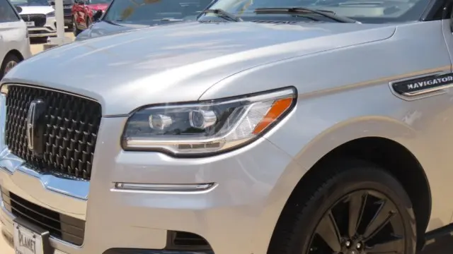 2024 Lincoln Navigator Black Label