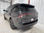 2025 Navigator Thumbnail 5