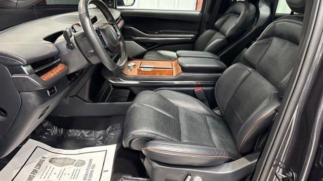 2025 Lincoln Navigator Black Label