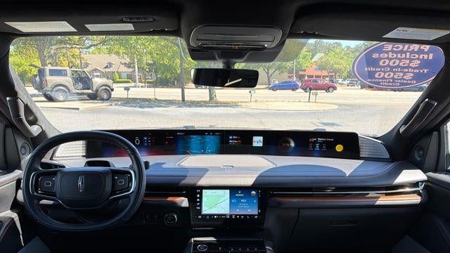 2025 Lincoln Navigator Black Label