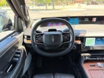 2025 Navigator Thumbnail 16
