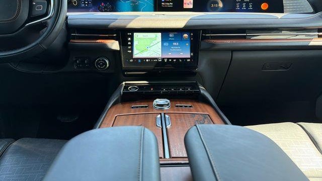 2025 Lincoln Navigator Black Label