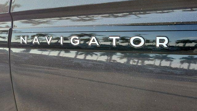 2025 Lincoln Navigator Black Label