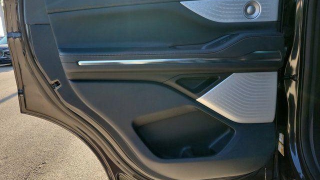 2025 Lincoln Navigator Black Label